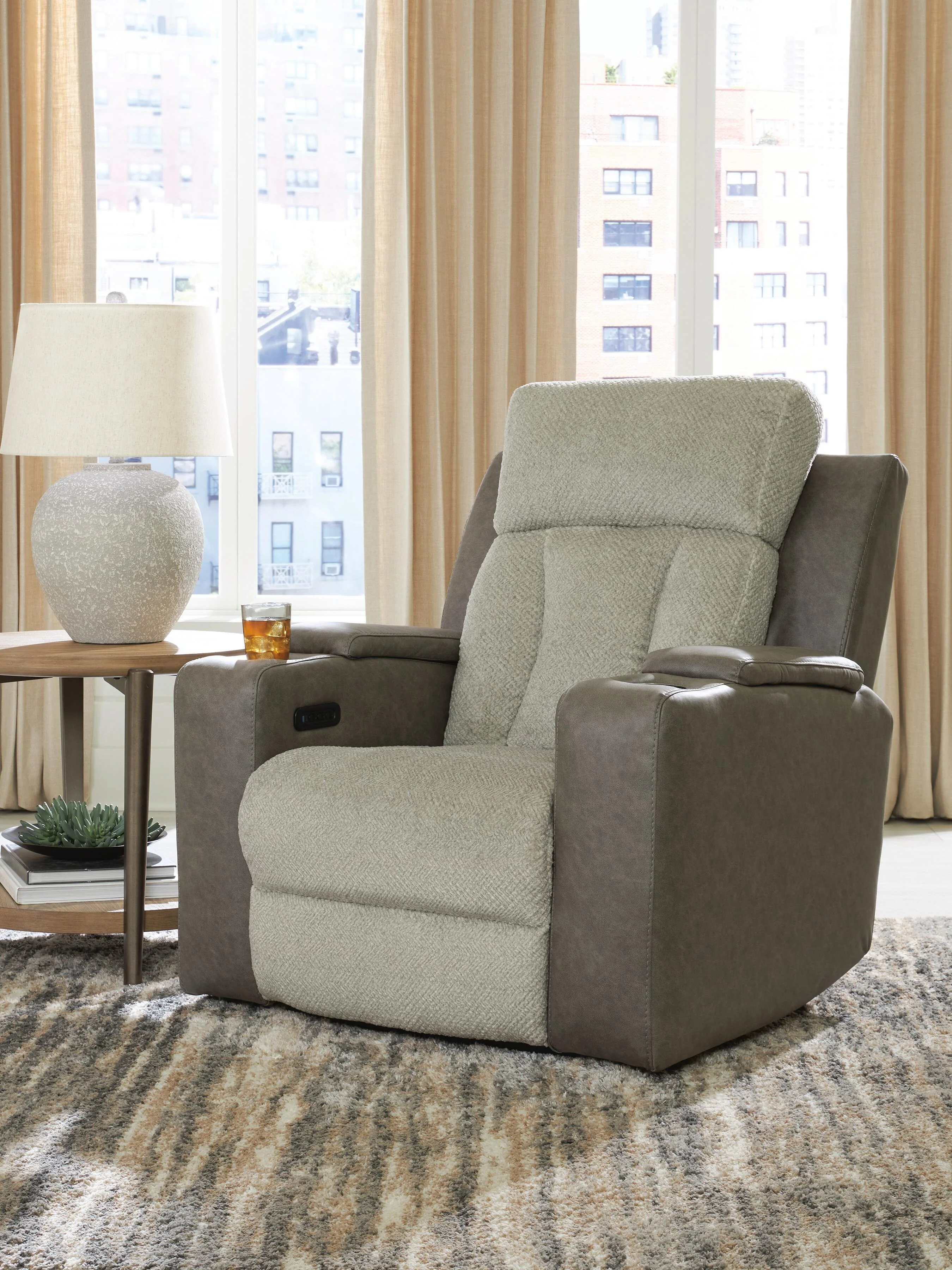 WhipLash Power Recliner - Image 2