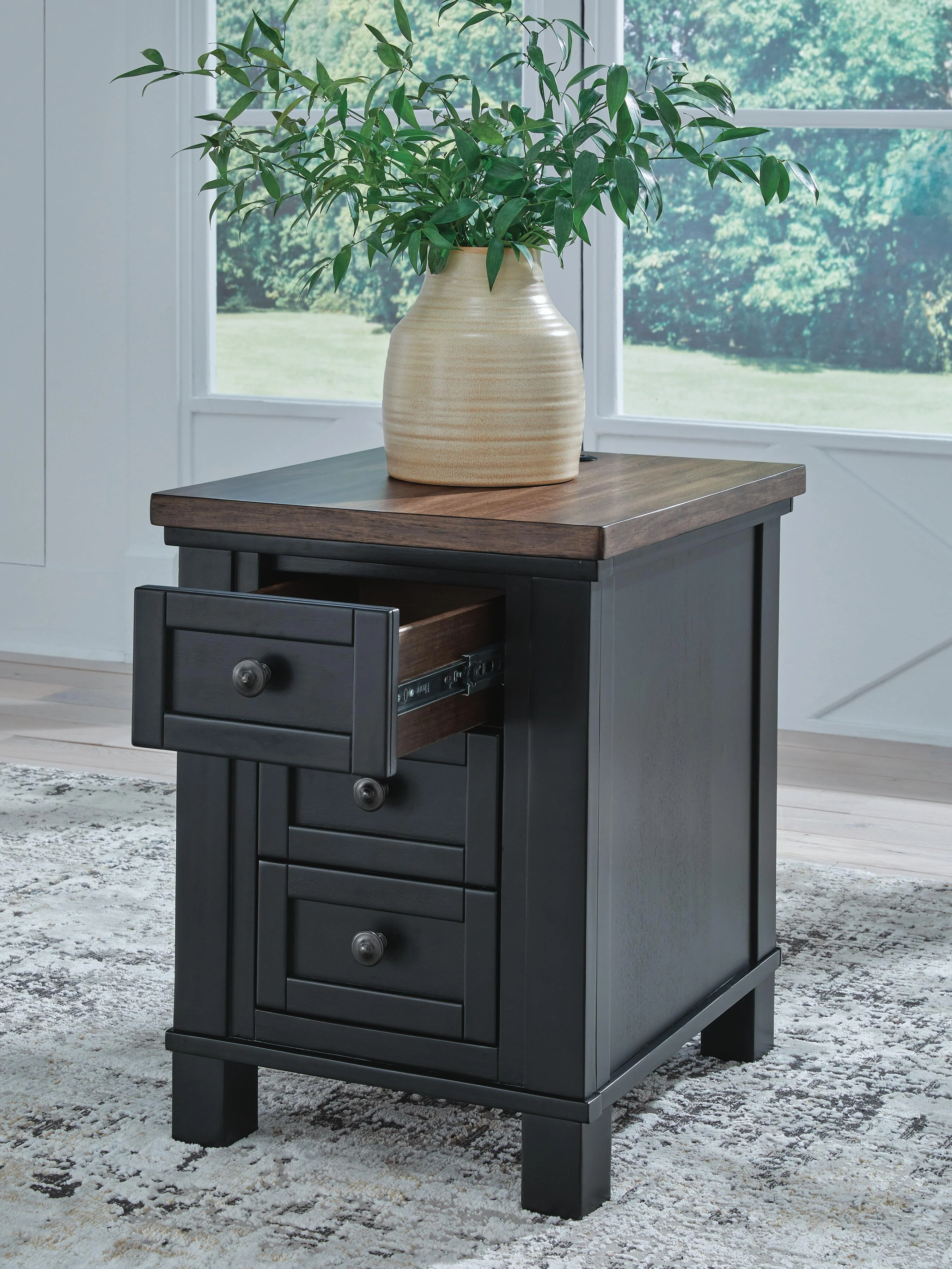 Wildenauer Chairside End Table - Image 8