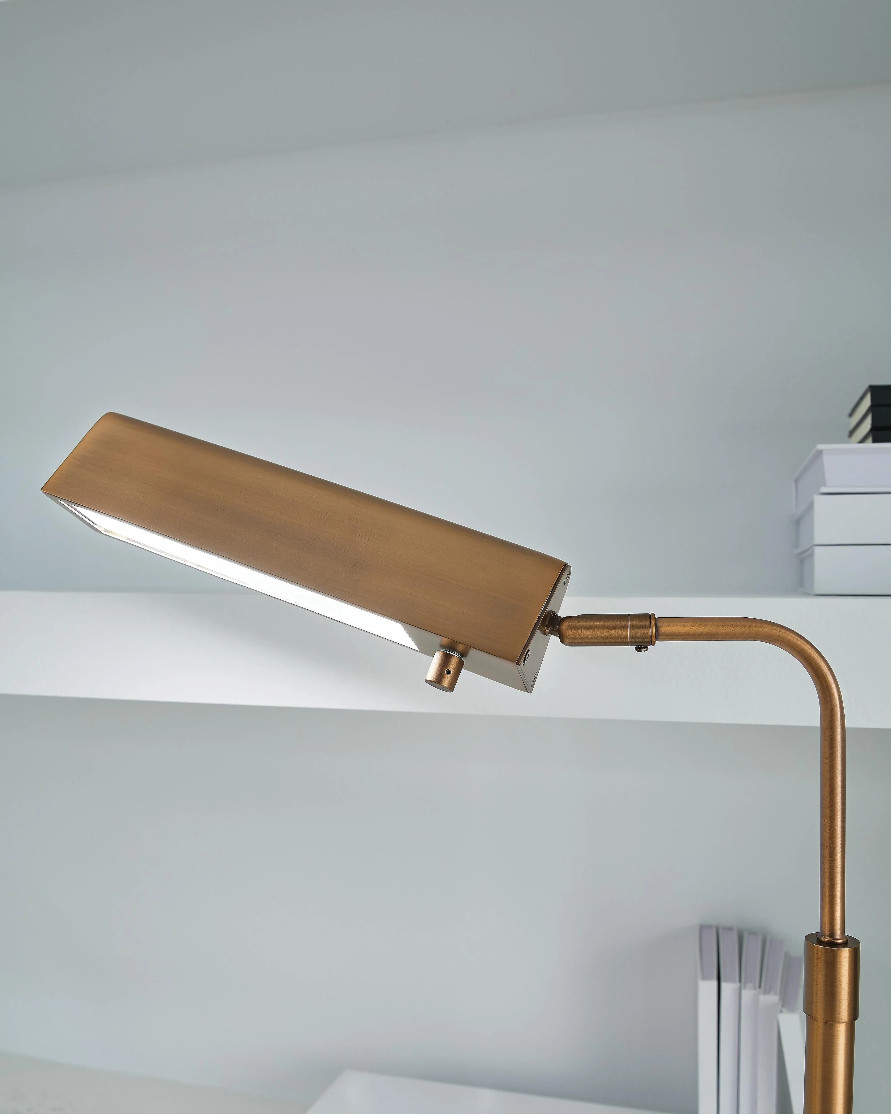 Yafe Desk Lamp - Image 6