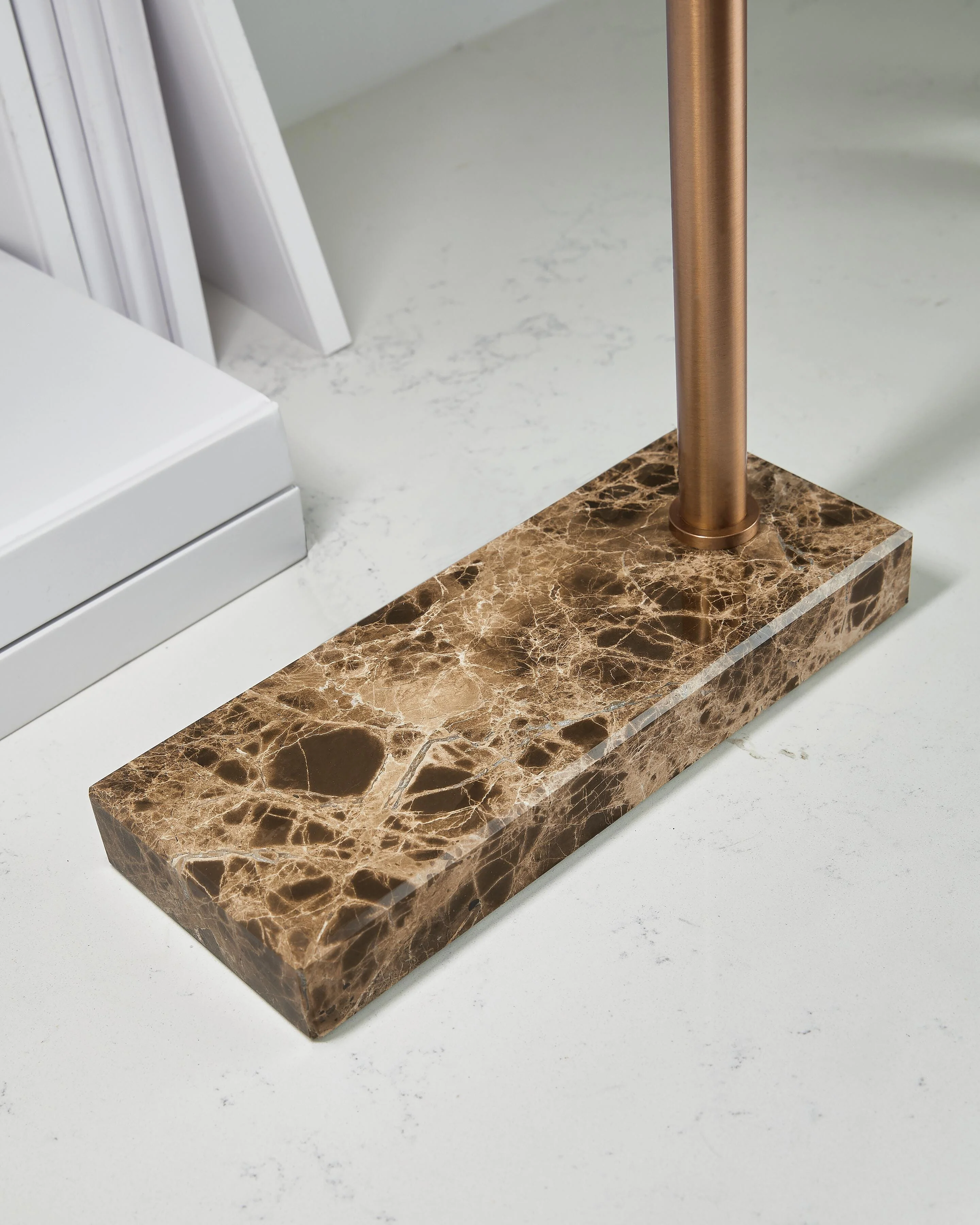 Yafe Desk Lamp - Image 8